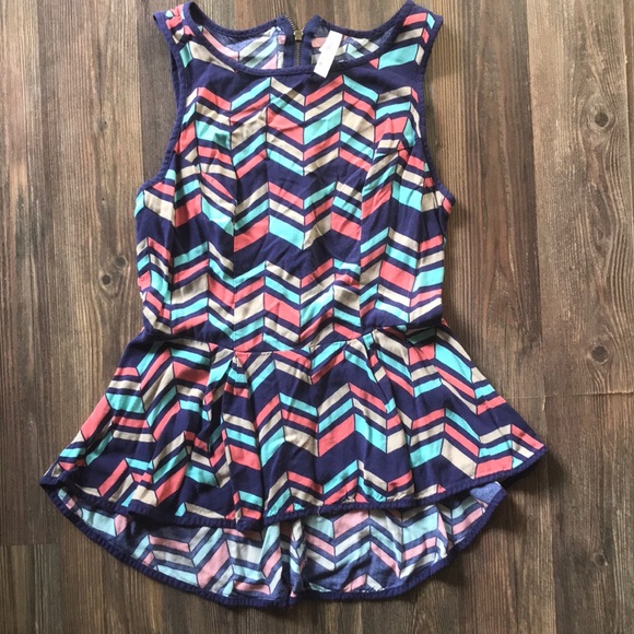 Hi lo top - Picture 1 of 4